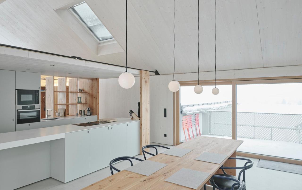Urban Alpine Penthouse With Lake View Maurach  Exterior foto